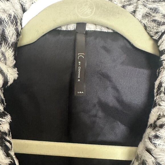 IC Collection SNOW LEOPARD PEPLUM Jacket/Blazer with Wired Collar NWT - Picture 3 of 7